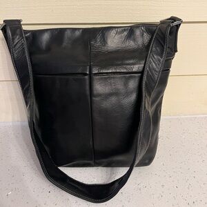 Perlina black shoulder bag